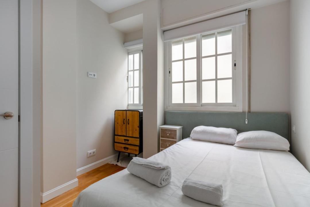 Bright With Views - 2Bd 1Bth- Av America Madrid Bagian luar foto